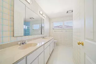 878 Harbor Is, Clearwater Beach, FL 33767 - Photo 43