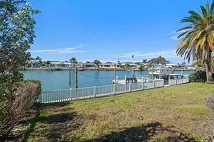878 Harbor Is, Clearwater Beach, FL 33767 - Photo 57