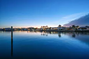 878 Harbor Is, Clearwater Beach, FL 33767 - Photo 7