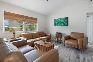 6631 Bougainvilla Ave S, Saint Petersburg, FL 33707 - Photo 3