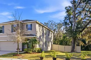 12403 Pagoda Pl, Tampa, FL 33637 - Photo 3