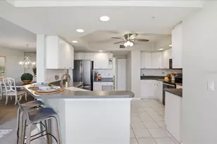 670 Island Way, Clearwater Beach, FL 33767 - Photo 11