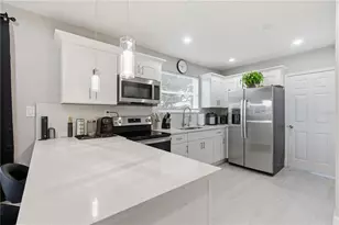 2717 W Cherry St, Tampa, FL 33607 - Photo 7