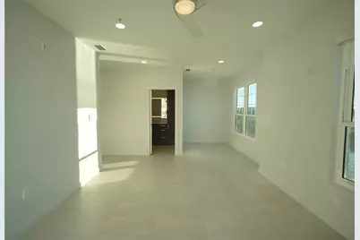 5000 Culbreath Key Way #9-326, Tampa, FL 33611 - Photo 13