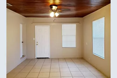 209 S Wiggins Road, Plant City, FL 33566 - Photo 3