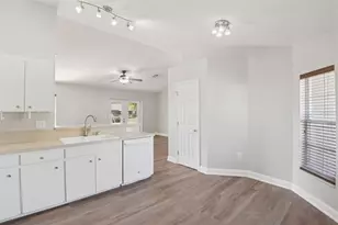 4175 Mayfair Way, Lakeland, FL 33812 - Photo 9