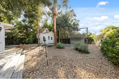1946 Chenango Avenue, Clearwater, FL 33755 - Photo 43