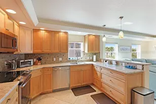 6154 Midnight Pass Rd, Sarasota, FL 34242 - Photo 3