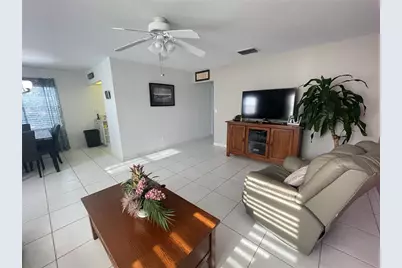 402 Dorchester Place #40, Sun City Center, FL 33573 - Photo 7