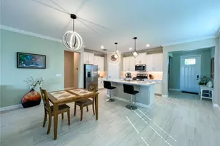 12605 Tahitian Pearl Cir, Parrish, FL 34219 - Photo 9