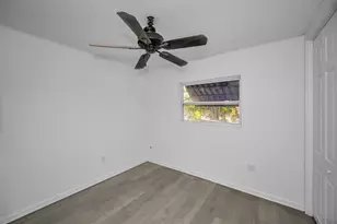 406 Orchid Ln, Palm Harbor, FL 34683 - Photo 13