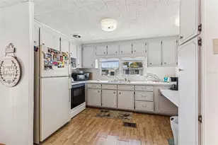 13225 101st St, Largo, FL 33773 - Photo 17