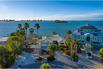 1844 Venetian Point Drive, Clearwater, FL 33755 - Photo 11