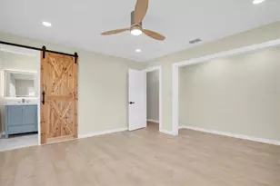 6400 Mockingbird Way S, Saint Petersburg, FL 33707 - Photo 27