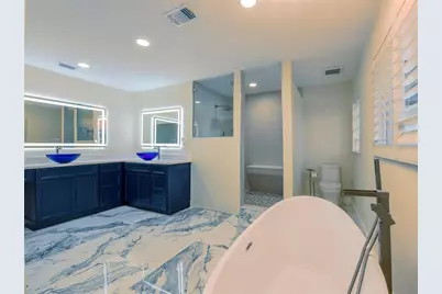 6400 Mockingbird Way S, Saint Petersburg, FL 33707 - Photo 21