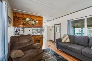 37020 Lois Ave, Zephyrhills, FL 33542 - Photo 5