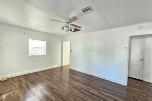 5706 Dr Martin Luther King Jr Street N, Saint Petersburg, FL 33703 - Photo 7