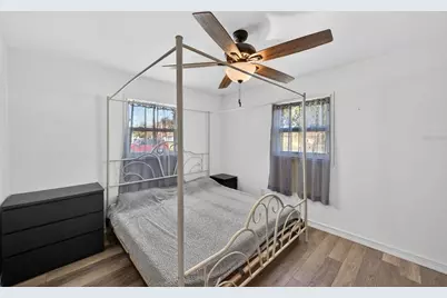 5900 Cypress Street N, Saint Petersburg, FL 33703 - Photo 13