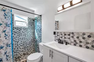 5900 Cypress St N, Saint Petersburg, FL 33703 - Photo 19