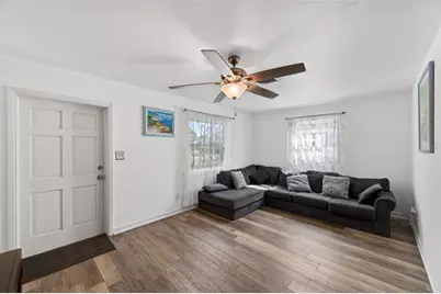 5900 Cypress Street N, Saint Petersburg, FL 33703 - Photo 9