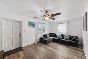 5900 Cypress St N, Saint Petersburg, FL 33703 - Photo 9