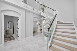 811 Sandcastle Cir, Brandon, FL 33511 - Photo 9