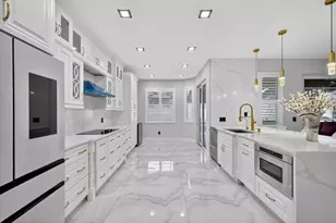 811 Sandcastle Cir, Brandon, FL 33511 - Photo 25