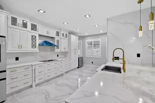 811 Sandcastle Cir, Brandon, FL 33511 - Photo 27