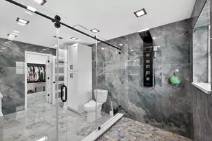 811 Sandcastle Cir, Brandon, FL 33511 - Photo 53