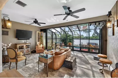 978 San Carlos Court NE, Saint Petersburg, FL 33702 - Photo 21