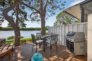 978 San Carlos Ct NE, Saint Petersburg, FL 33702 - Photo 33