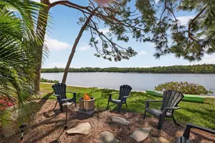 978 San Carlos Ct NE, Saint Petersburg, FL 33702 - Photo 41