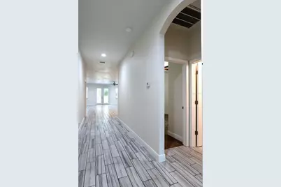 2029 E New Orleans Avenue, Tampa, FL 33610 - Photo 3