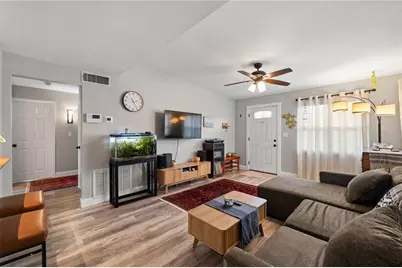 7423 Orpine Drive N, Saint Petersburg, FL 33702 - Photo 3