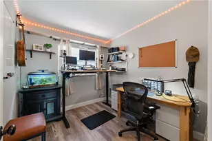 7423 Orpine Dr N, Saint Petersburg, FL 33702 - Photo 15