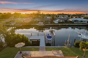 1984 Michigan Ave NE, Saint Petersburg, FL 33703 - Photo 5