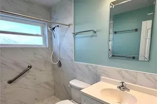 14038 94th Pl, Seminole, FL 33776 - Photo 13