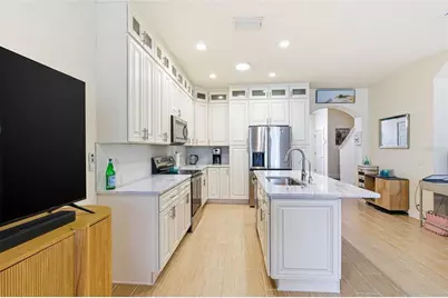 541 Black Lion Drive NE, Saint Petersburg, FL 33716 - Photo 9