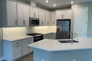 4580 Almada Ln, Wesley Chapel, FL 33543 - Photo 7