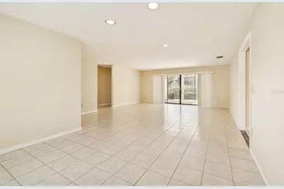 6611 Peachtree Drive, Temple Terrace, FL 33617 - Photo 9