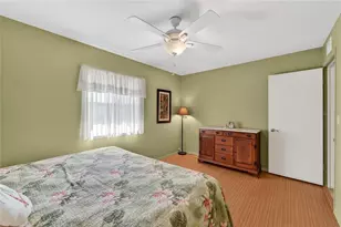 1512 Chevy Chase Dr, Sun City Center, FL 33573 - Photo 35