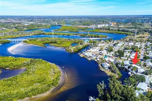 505 Riverview Ln, Tarpon Springs, FL 34689 - Photo 5