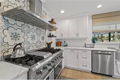 5804 Tampa Shores Boulevard, Tampa, FL 33615 - Photo 9