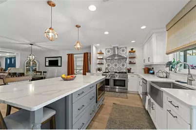 5804 Tampa Shores Boulevard, Tampa, FL 33615 - Photo 13