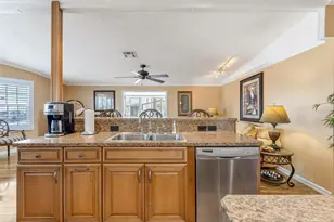 639 La Jolla Cir, North Port, FL 34287 - Photo 9