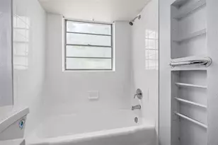 1403 College Park Ln, Tampa, FL 33612 - Photo 45