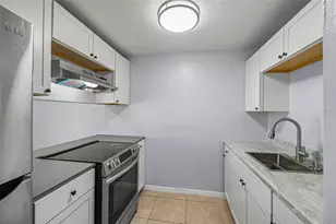 1403 College Park Ln, Tampa, FL 33612 - Photo 35