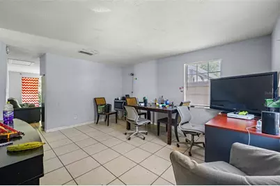 1403 College Park Lane, Tampa, FL 33612 - Photo 11