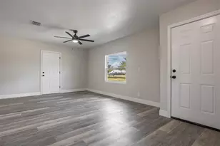 9331 Edison Rd, Lithia, FL 33547 - Photo 13