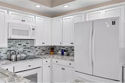 4717 Dolphin Cay Lane S #203, Saint Petersburg, FL 33711 - Photo 15